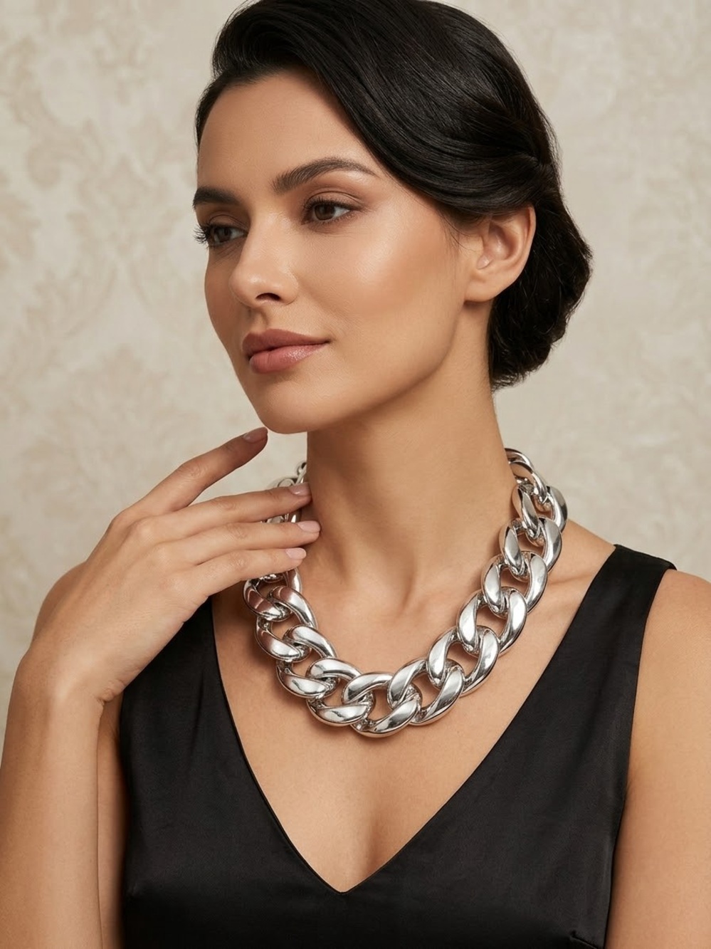 Silver Chunky Curb Chain Necklace - Women's Fashion Jewelry